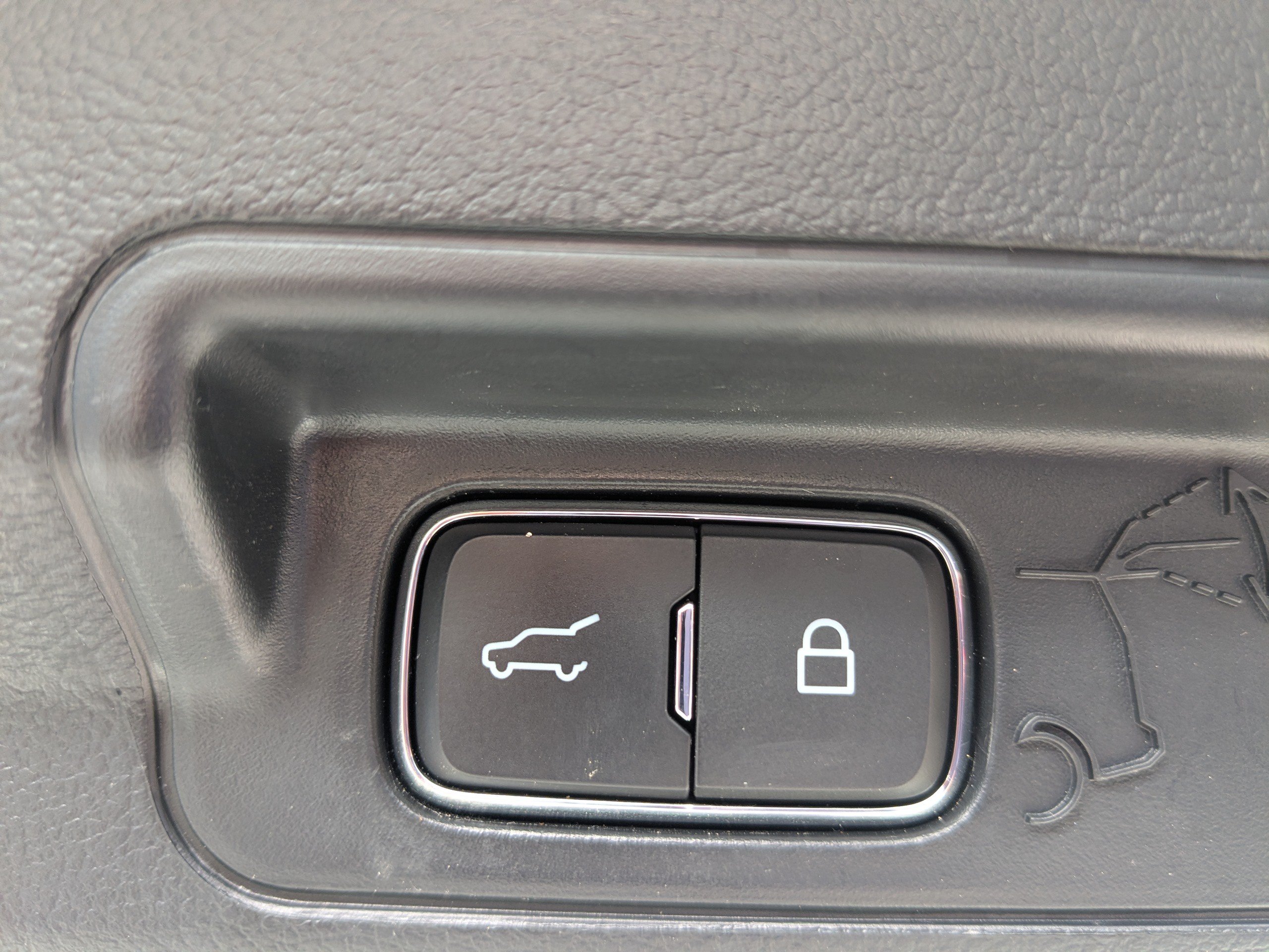 Used 2024 Ford Explorer XLT w/ Equipment Group 202A AWD/4WD image 14
