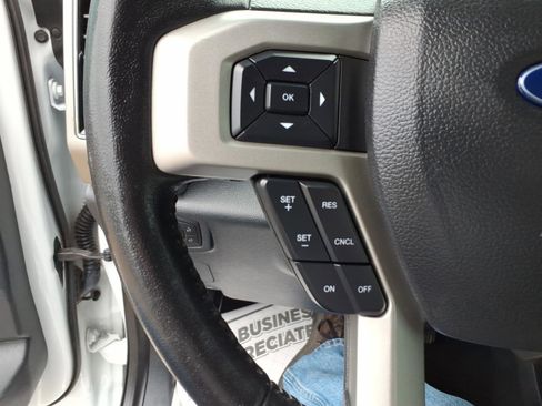 Used 2022 Ford F350 Lariat w/ Chrome Package AWD/4WD image 19