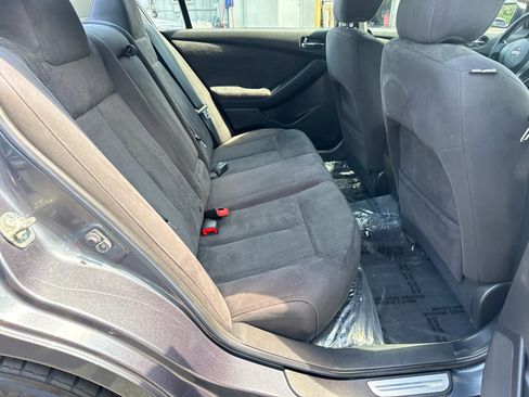 Used 2011 Nissan Altima 2.5 S FWD image 14