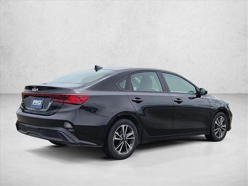 Used 2024 Kia Forte LXS FWD image 5
