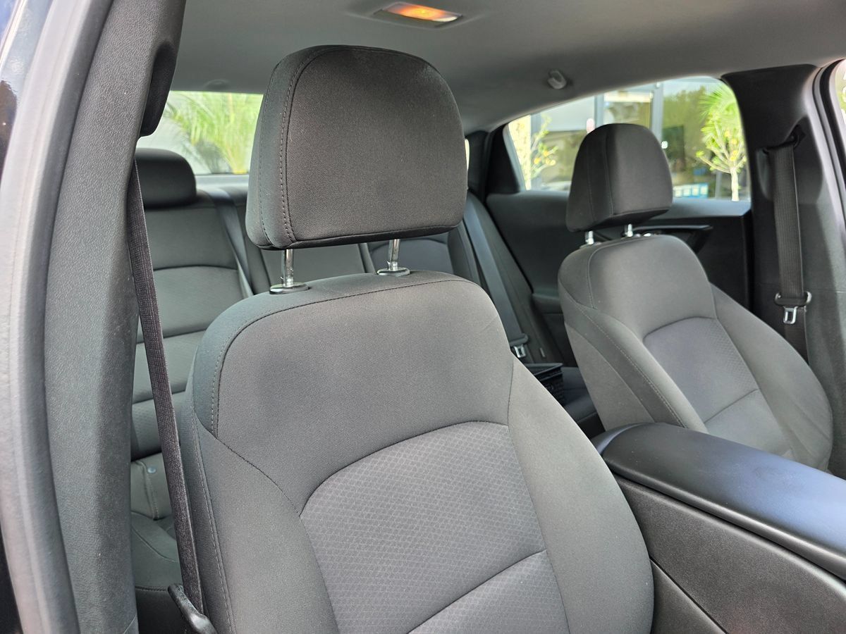 Used 2018 Chevrolet Malibu LS FWD image 18