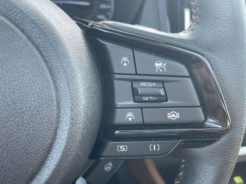 Used 2025 Subaru Forester Touring w/ Popular Package - Touring AWD/4WD image 21