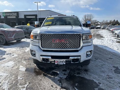 Used 2015 GMC Sierra 2500 Denali w/ Duramax Plus Package image 8