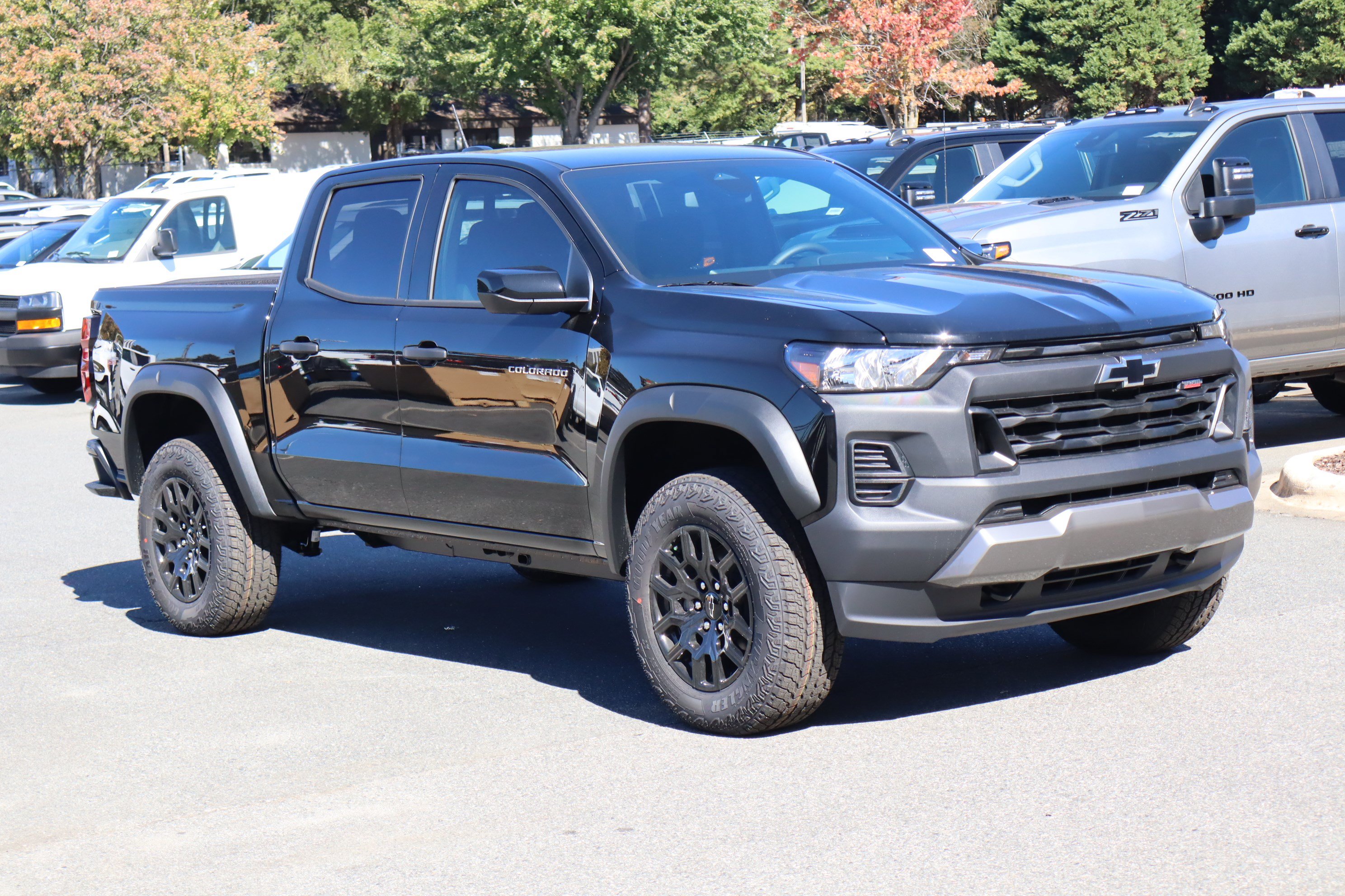 New 2026 Chevrolet Colorado Trail Boss AWD/4WD image 2