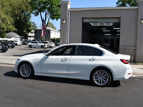 Used 2024 BMW 330i Sedan w/ Convenience Package RWD image 8