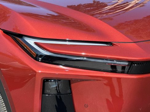 New 2026 Toyota C-HR AWD/4WD image 32
