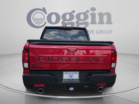 Used 2024 Honda Ridgeline Black Edition image 4