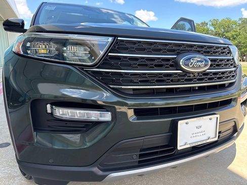 Used 2024 Ford Explorer XLT w/ Equipment Group 202A AWD/4WD image 39