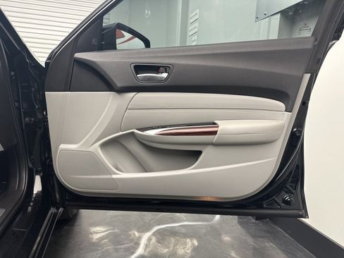 Used 2015 Acura TLX V6 w/ Technology Package image 10