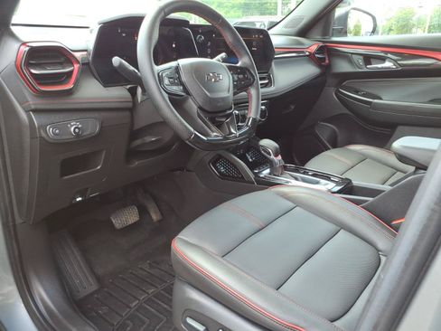 Certified 2024 Chevrolet TrailBlazer RS w/ Convenience Package AWD/4WD image 13