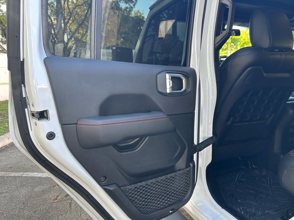 Certified 2021 Jeep Wrangler Unlimited Rubicon w/ Xtreme Recon 35" Tire Package AWD/4WD image 43