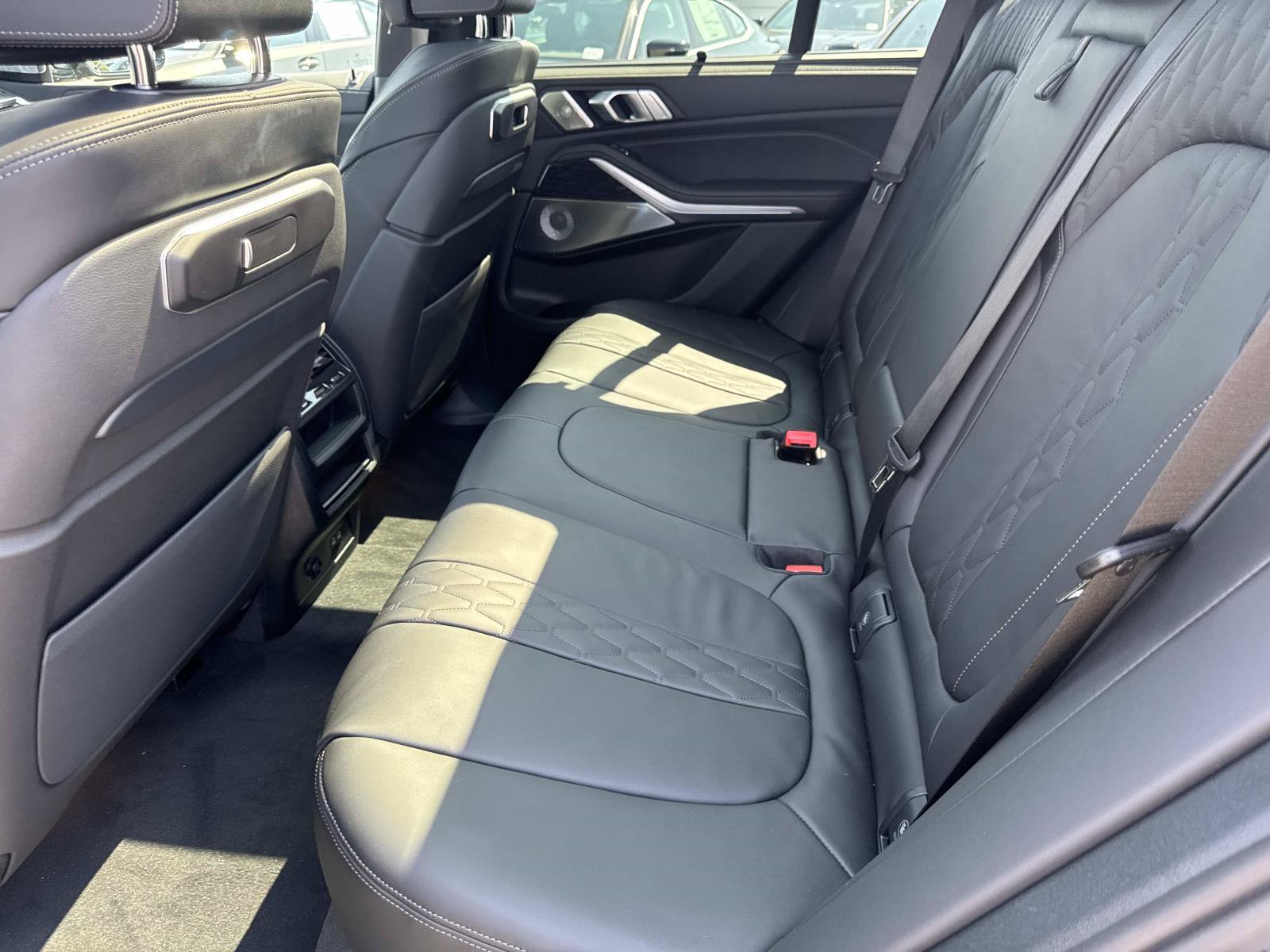 Used 2026 BMW X5 M60i w/ Executive Package AWD/4WD image 11