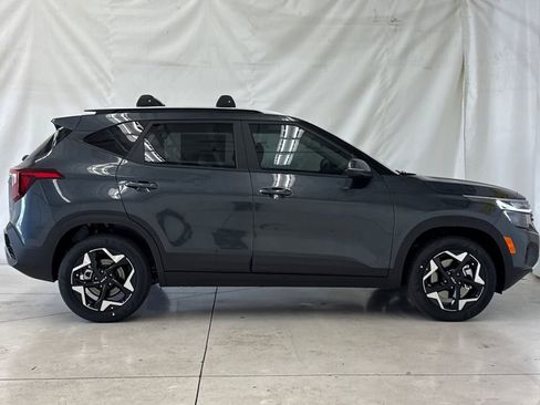New 2026 Kia Seltos S AWD/4WD image 3