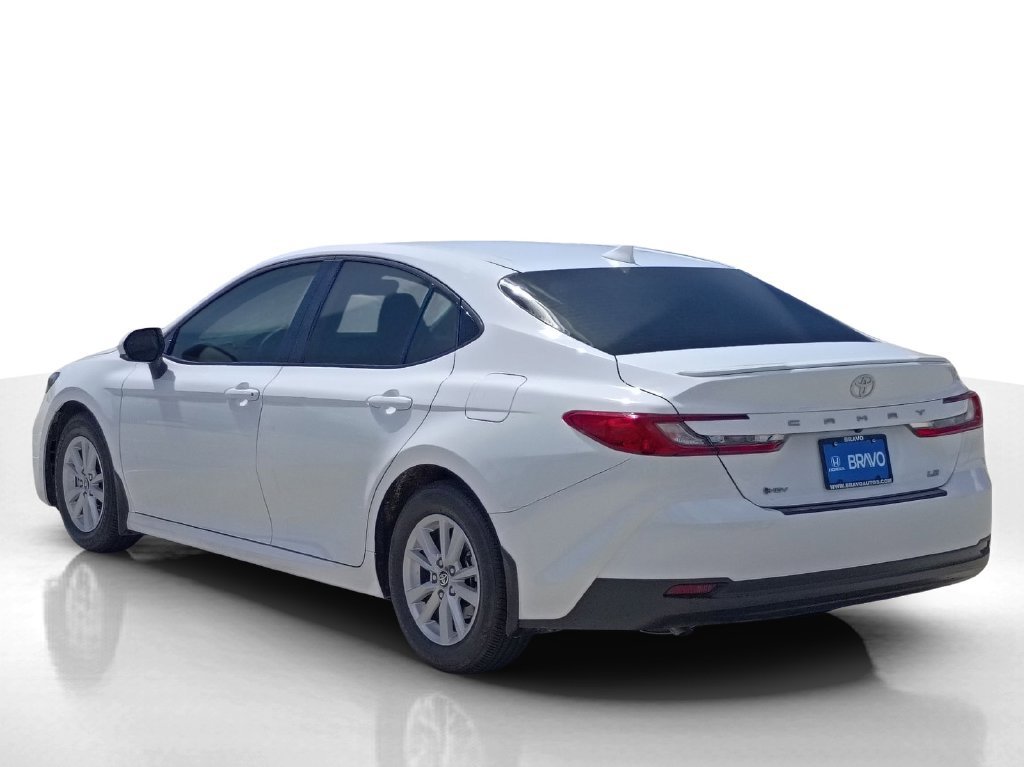 Used 2025 Toyota Camry LE FWD image 8