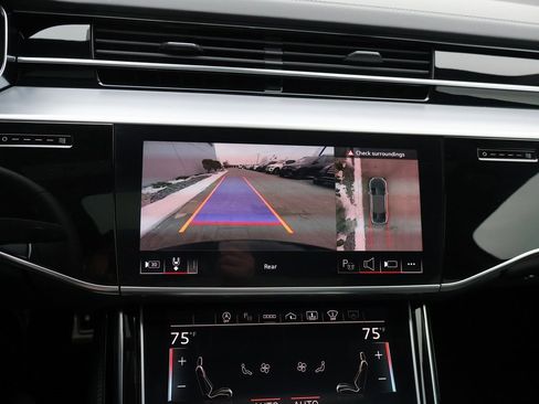 Used 2024 Audi S8 4.0T image 26