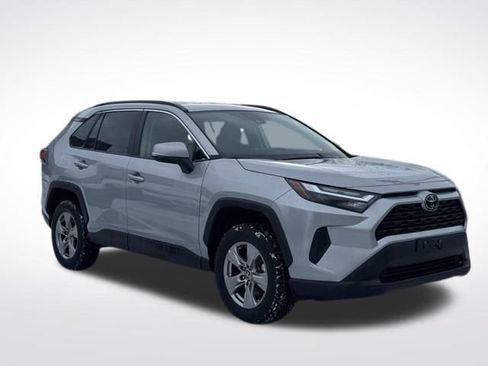 Used 2024 Toyota RAV4 XLE image 3