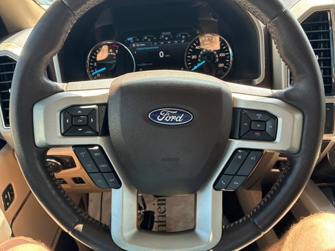 Used 2019 Ford F150 Lariat AWD/4WD image 13