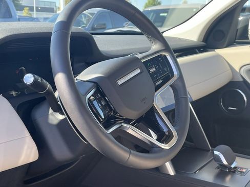 Used 2024 Land Rover Discovery Sport S image 11