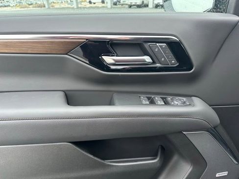 New 2026 Chevrolet Tahoe High Country w/ Sun And Tow Package AWD/4WD image 3