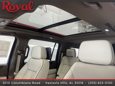 Used 2018 GMC Acadia SLT FWD image 17