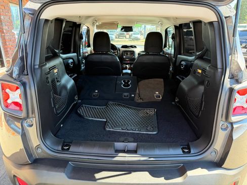 Used 2016 Jeep Renegade Trailhawk AWD/4WD image 22