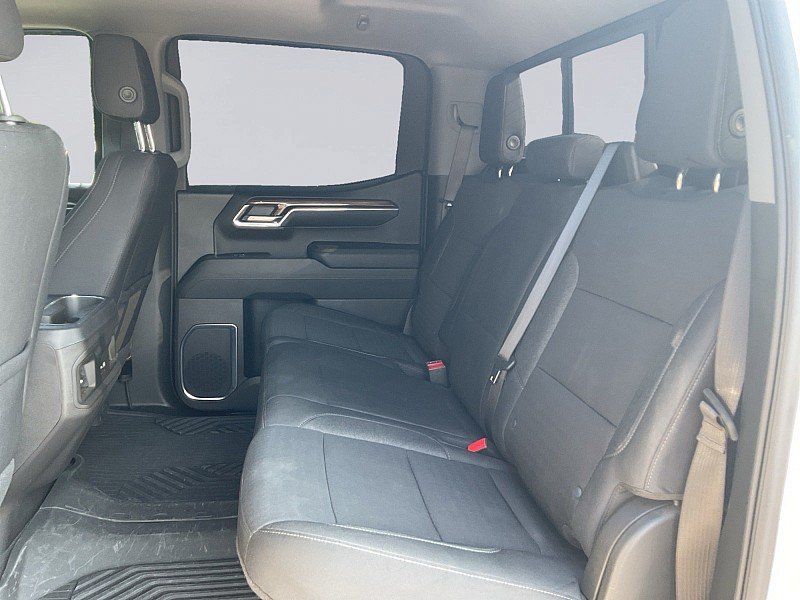 Used 2024 Chevrolet Silverado 1500 LT Trail Boss w/ Convenience Package II AWD/4WD image 11
