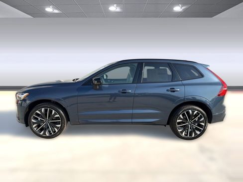 New 2026 Volvo XC60 B5 Ultra w/ Climate Package AWD/4WD image 2