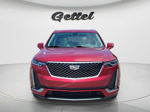 Used 2020 Cadillac XT6 Premium Luxury FWD image 2