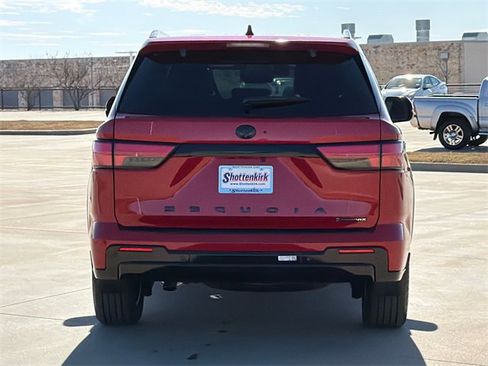 Used 2025 Toyota Sequoia Platinum image 7