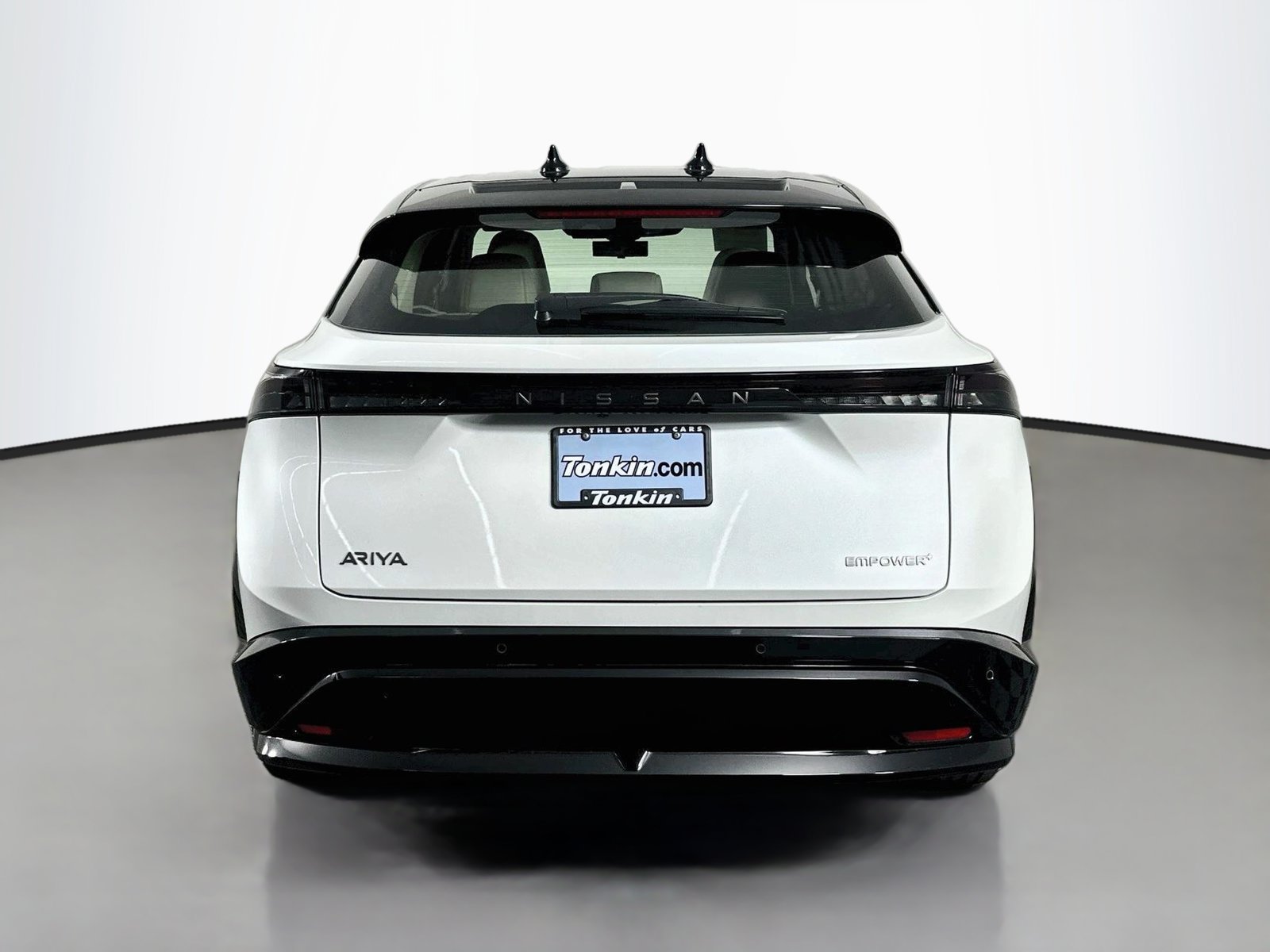 Used 2024 Nissan Ariya FWD image 6