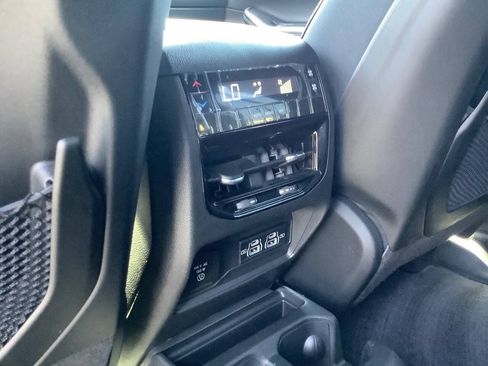 Used 2025 Jeep Grand Cherokee L Laredo AWD/4WD image 39
