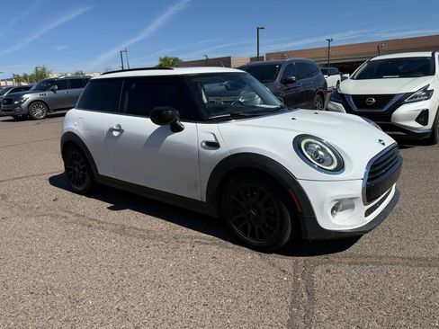 Used 2020 MINI Cooper 2-Door Hardtop FWD image 3