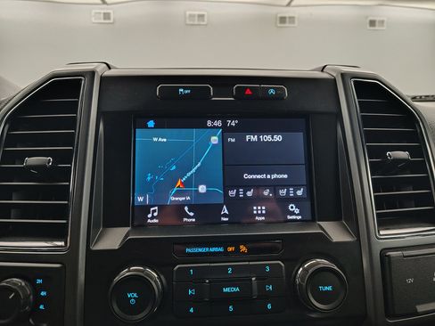 Used 2018 Ford F150 XLT w/ Equipment Group 302A Luxury AWD/4WD image 3