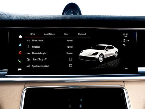 Used 2023 Porsche Panamera 4 Platinum Edition image 29