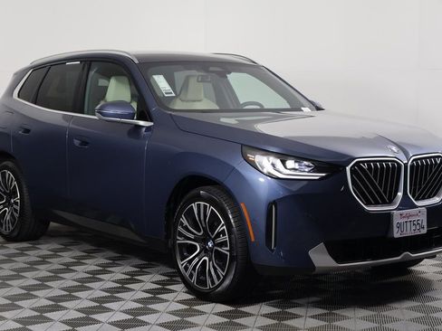 Certified 2025 BMW X3 xDrive30 w/ Convenience Package AWD/4WD image 3