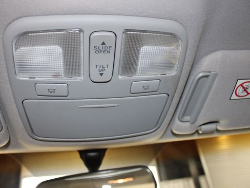 Used 2006 Hyundai Sonata GLS FWD image 22