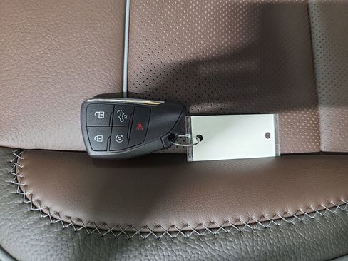 New 2026 GMC Sierra 3500 Denali w/ Denali Reserve Package AWD/4WD image 37