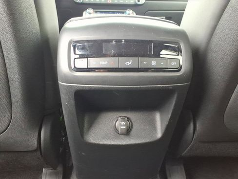 Used 2025 Hyundai Palisade SEL image 17