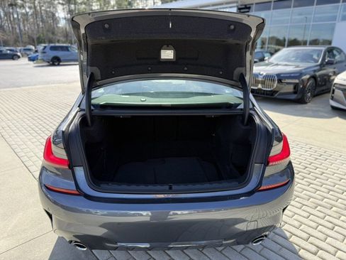 Used 2020 BMW 330i Sedan w/ M Sport Package image 18