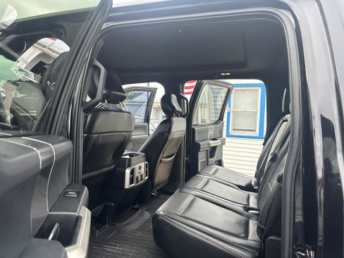 Used 2017 Ford F150 Lariat w/ Equipment Group 502A Luxury AWD/4WD image 14