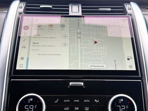 Used 2023 Land Rover Discovery Metropolitan Edition image 34