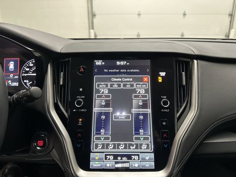 Used 2025 Subaru Outback Premium w/ Popular Package #1A image 32