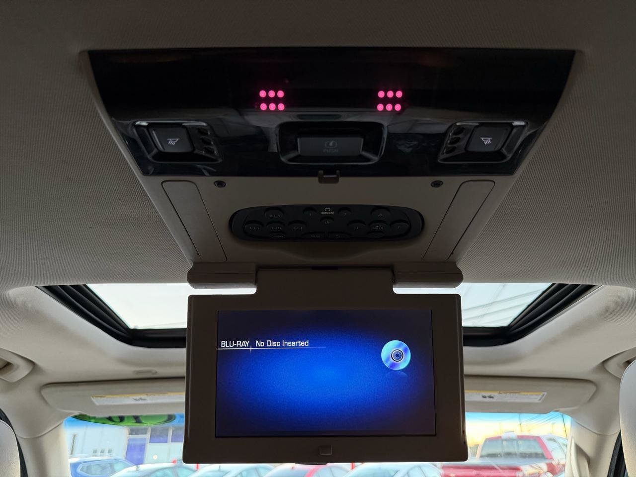 Used 2016 Cadillac Escalade ESV Luxury AWD/4WD image 38