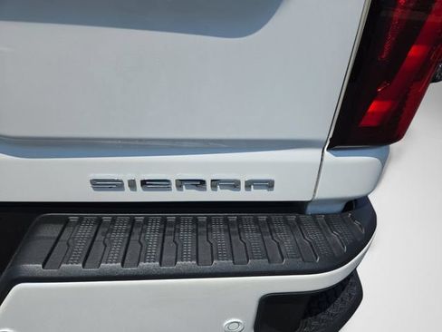 Used 2025 GMC Sierra 2500 Denali Ultimate w/ Max Trailering Package AWD/4WD image 35