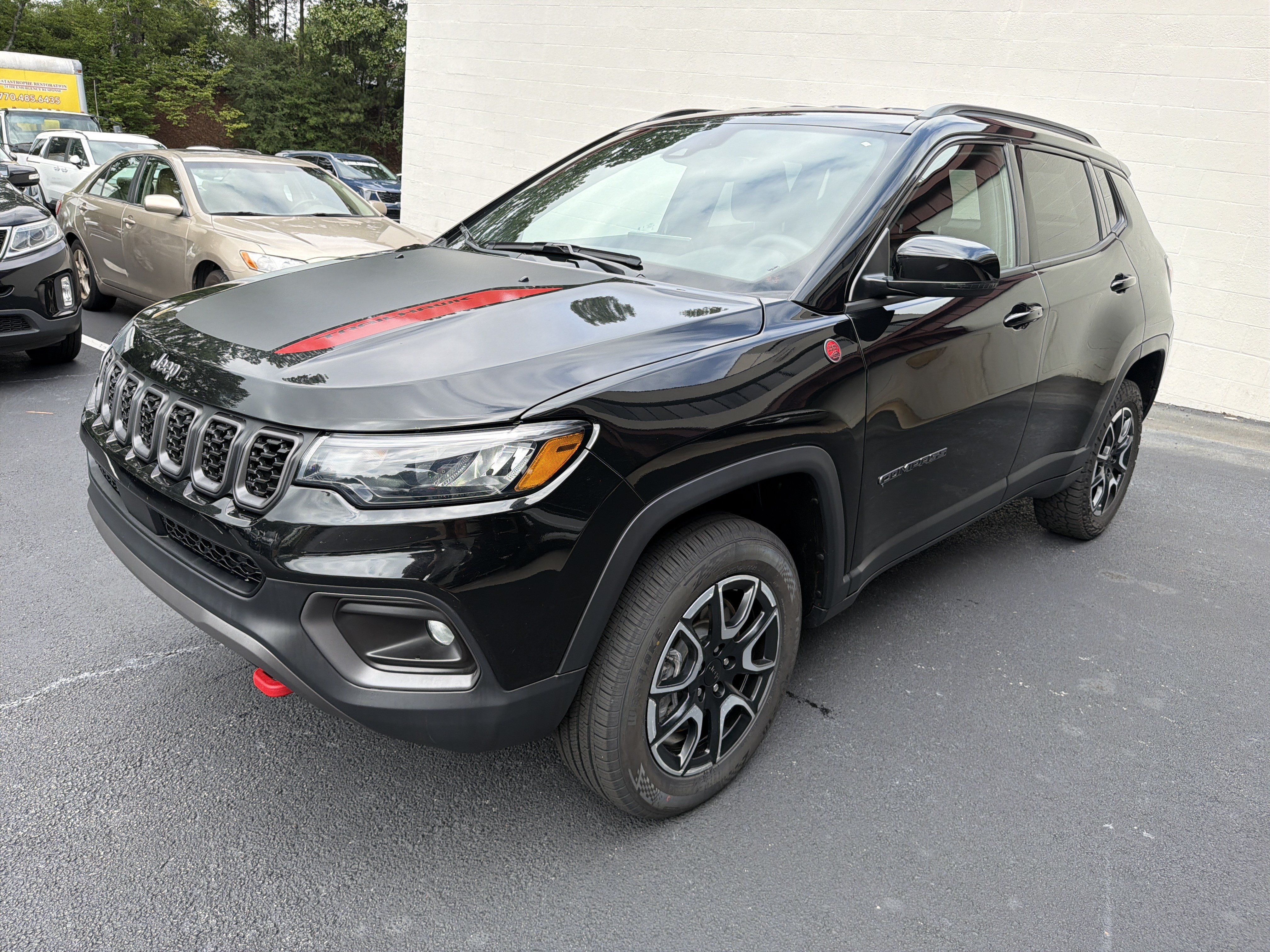 Used 2024 Jeep Compass Trailhawk AWD/4WD image 3