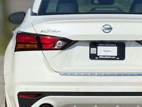 Used 2020 Nissan Altima 2.5 SV AWD/4WD image 13