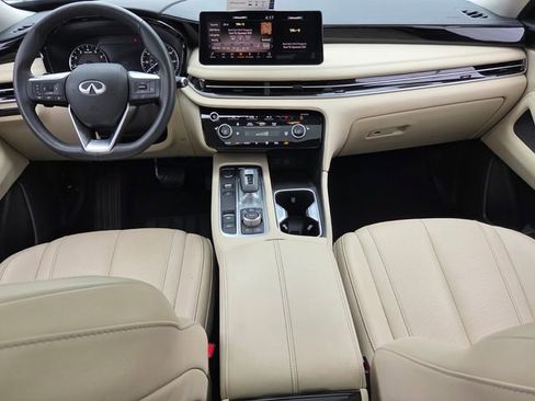 Certified 2025 INFINITI QX60 Pure FWD image 16