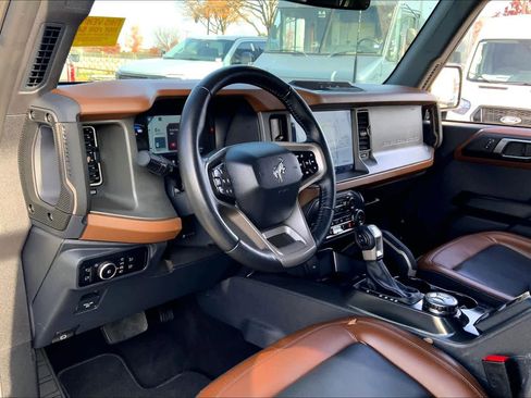 Used 2024 Ford Bronco Outer Banks image 15
