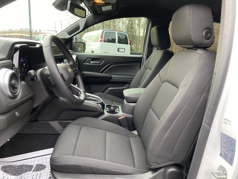 Used 2026 Chevrolet Colorado LT image 16