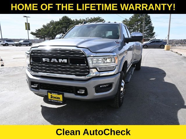 Used 2022 RAM 3500 Limited AWD/4WD image 3